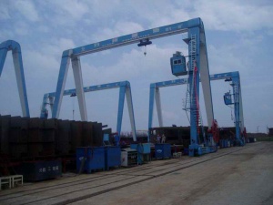 單梁門式起重機